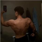 Experiencia en el fitness con ganas de ayudar a que  la gente mejore su físico y se sientan mejor con ellos mismos,